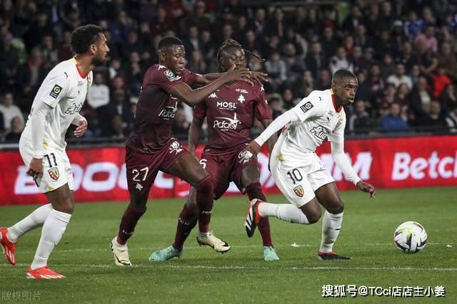 东契奇39+8+11独行侠克尼克斯 骑士剪网8连胜